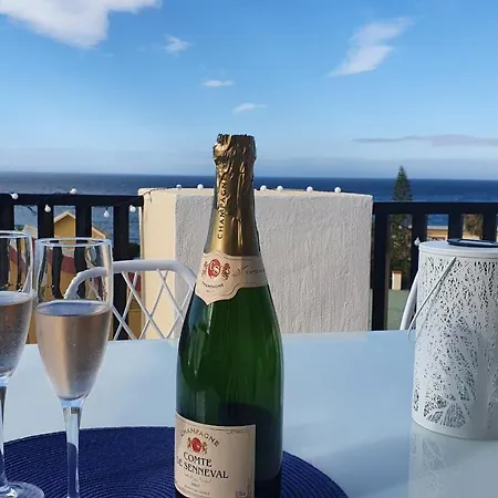 En Con Vistas Al Mar